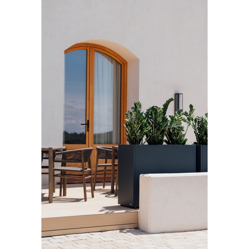 Hoher Herstera Pflanzkübel PLANTER DIVIDER 40 aus Metall Anthrazit 100x40x80 cm