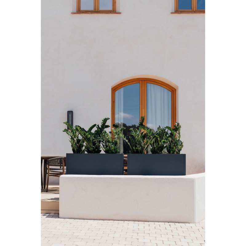 Hoher Herstera Pflanzkübel PLANTER DIVIDER 40 aus Metall Anthrazit 100x40x80 cm