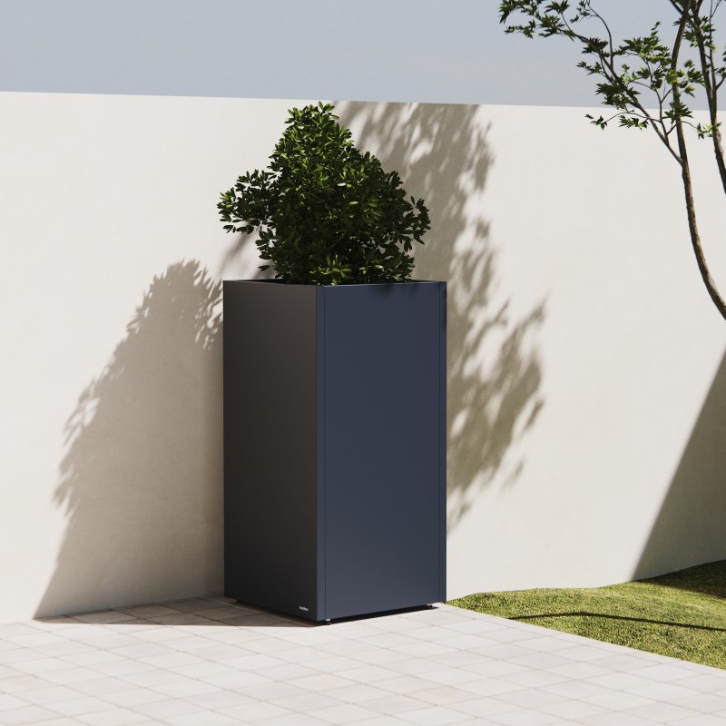 Hoher Herstera Pflanzkübel PLANTER COLUMN aus Metall Anthrazit 50x50x100 cm