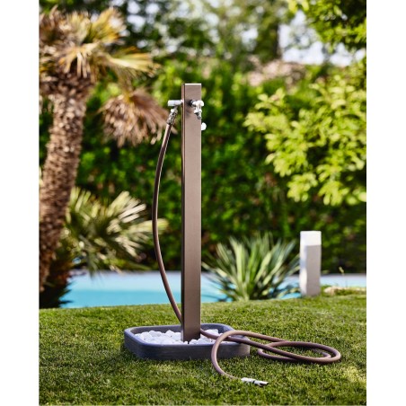 Quadratischer Harzsockel für unterirdische Aquapoint-Brunnen