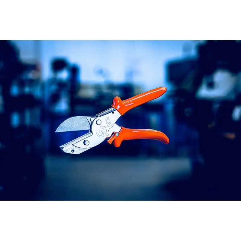 LÖWE UNIVERSAL SCISSORS LÖWE UNIVERSAL SCISSORS