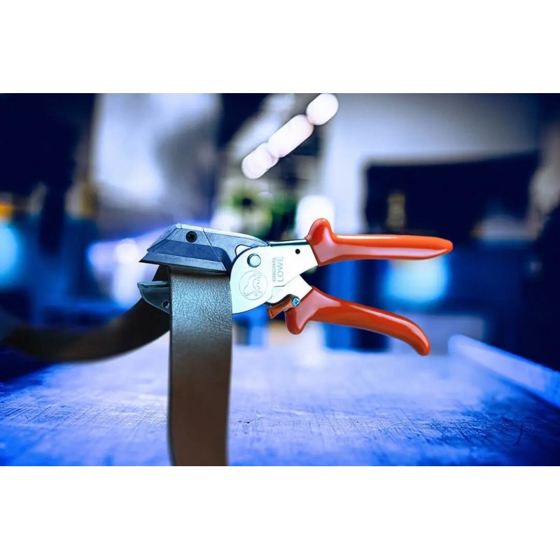 LÖWE HINGED SCISSORS WITH TRAPEZOIDAL BLADE