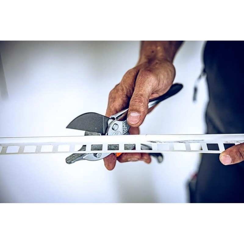 LÖWE SCISSORS FOR OBLIQUE CUTS