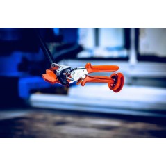 LÖWE V-CUT DICHTUNGSSCHERE MIT RAD