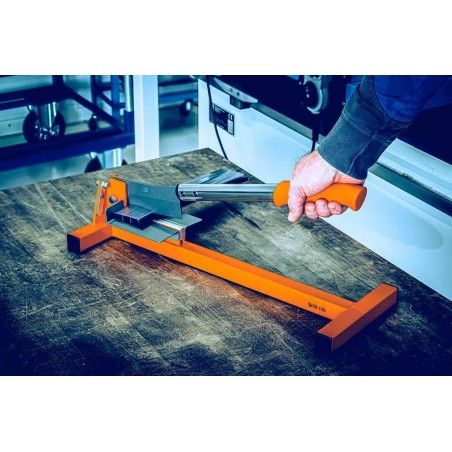 LÖWE 50 CUTTER MIT 45° UND 90° SICHERHEITSANSCHLAG