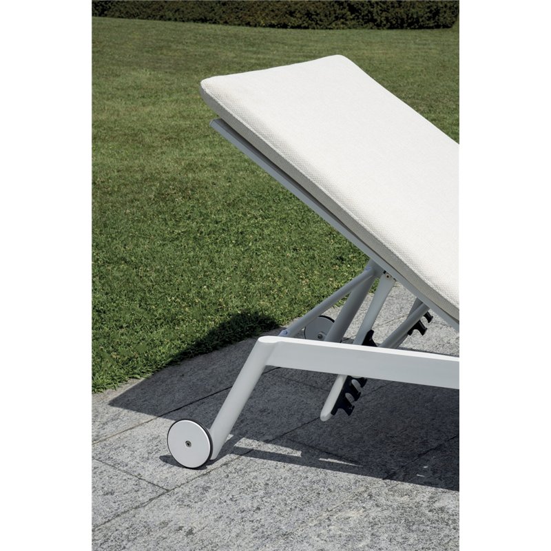 Greenwood Porto Cervo Aluminum Sunbed - Sand Textilene - Ecru Cushion - White