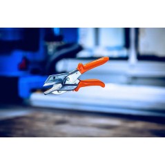 LÖWE SCISSORS WITH TRAPEZOIDAL BLADE