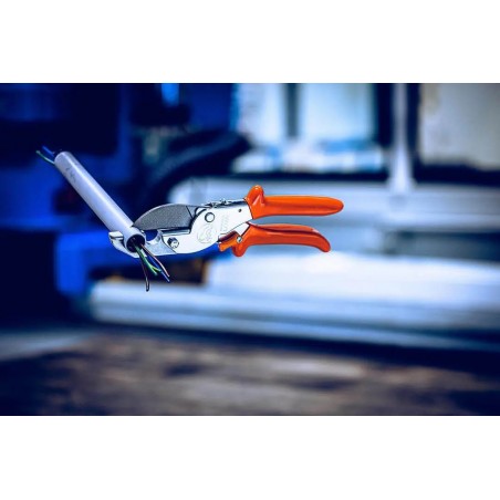 TIJERAS LÖWE PARA CORTAR TUBOS DE CABLE DE Ø16MM Y 19MM