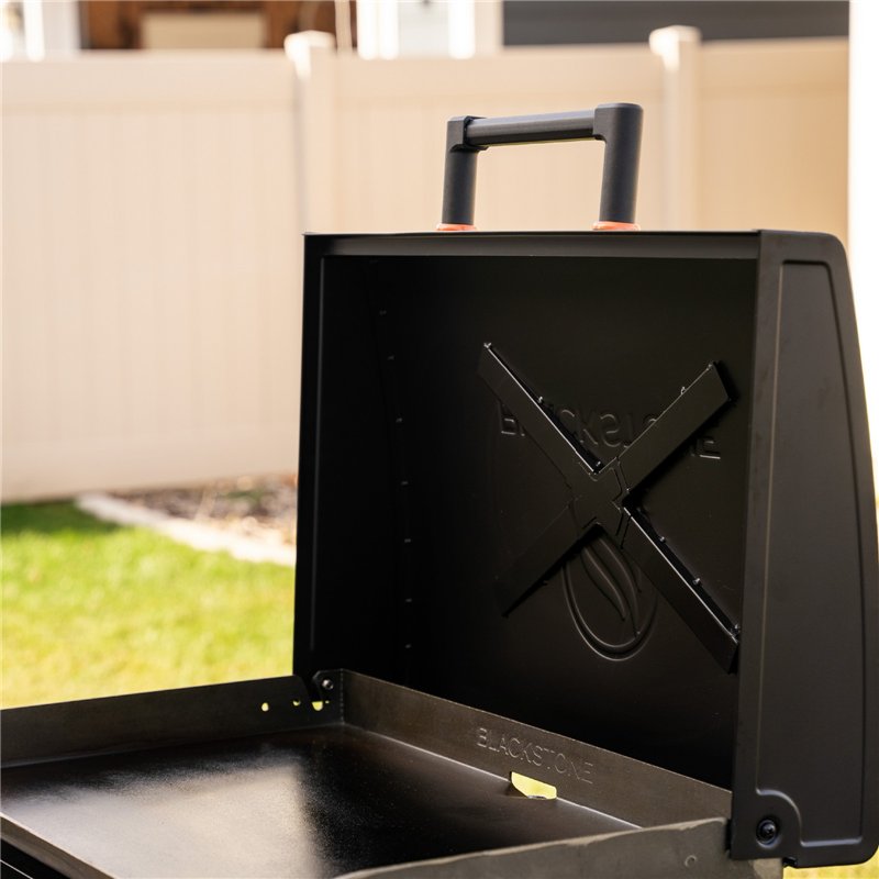 Gas griddle Blackstone Original Omnivore 28″ with hood Code 2287DK