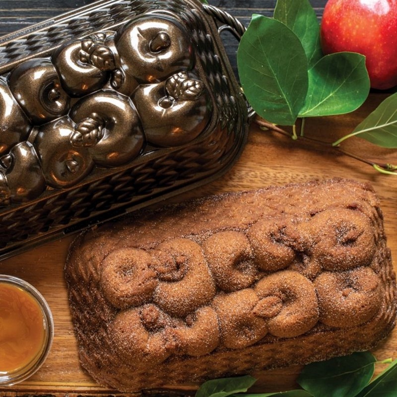 Moule à pain aux pommes