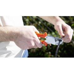 Ciseaux de coupe de tuyaux Stocker pour Geysers