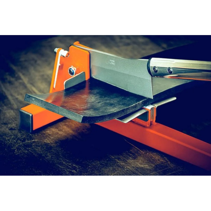 LÖWE 50 CUTTER WITH 45° AND 90° SAFETY STOP LÖWE 50 CUTTER WITH 45° AND 90° SAFETY STOP