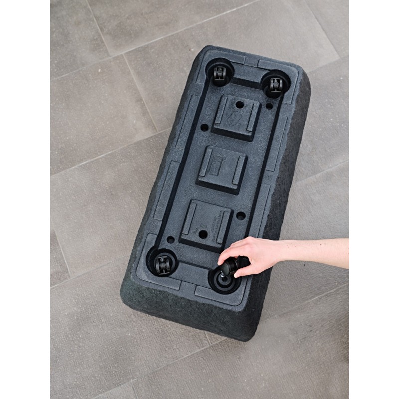 Petram planter Petram planter