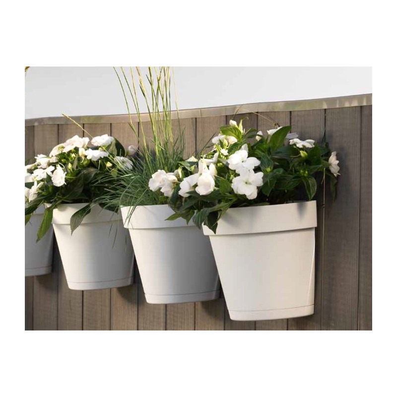 Cleo wall vase Cleo wall vase