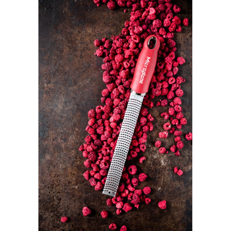 Microplane Premium Classic Zester Grater Burgundy Red Microplane Premium Classic Zester Grater Burgundy Red