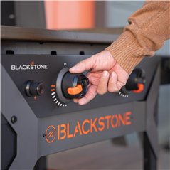 Piastra a gas Blackstone Iron Forged Omnivore 28" con coperchio Cod. 2311DK