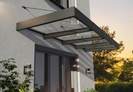 Guida completa a pergole, pensiline, carport e serre: come scegliere la struttura giusta per il tuo spazio esterno