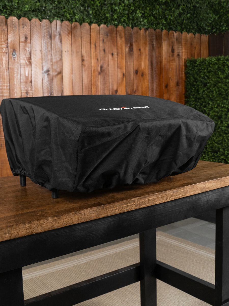 Tabletop griddle cover Blackstone 22″ with or without hood in use