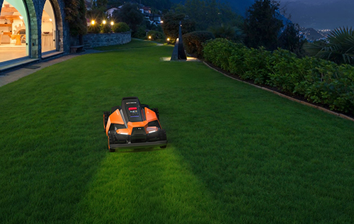 Robot Tagliaerba Professionale Segway Navimow Terranox CM240M1