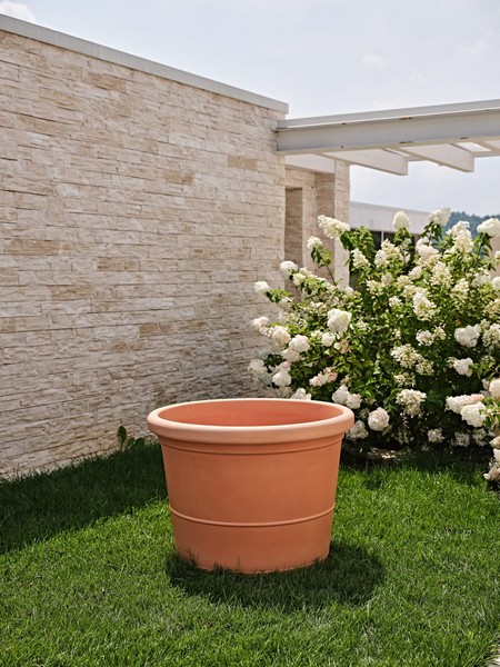 Jarrones y macetas de Teraplast