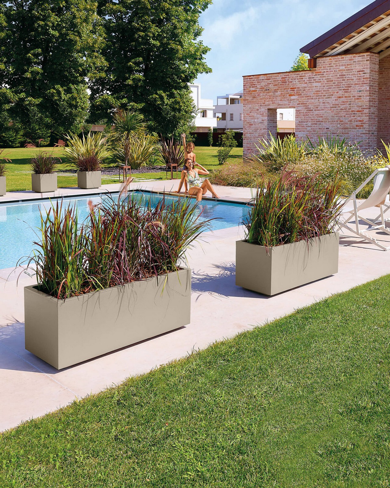 Veca Pots and Planters