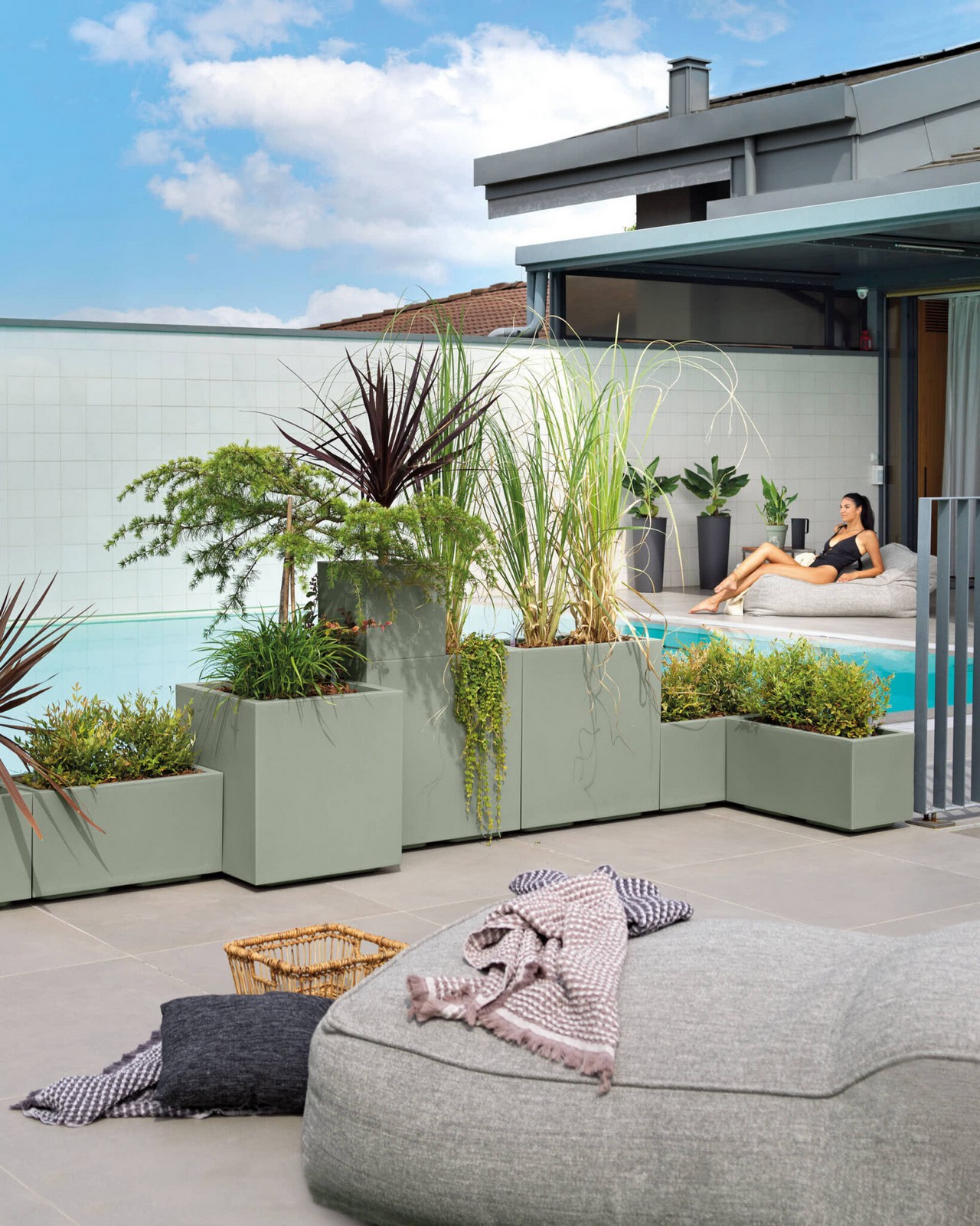 Veca Pots and Planters