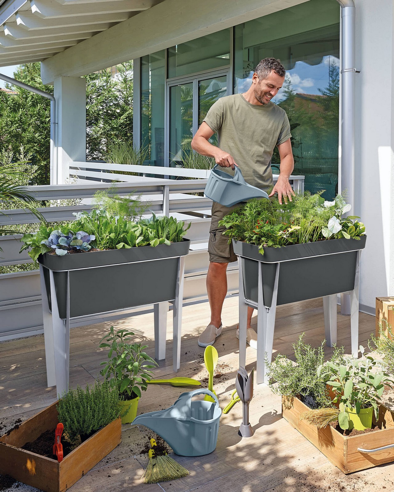 Veca Pots and Planters