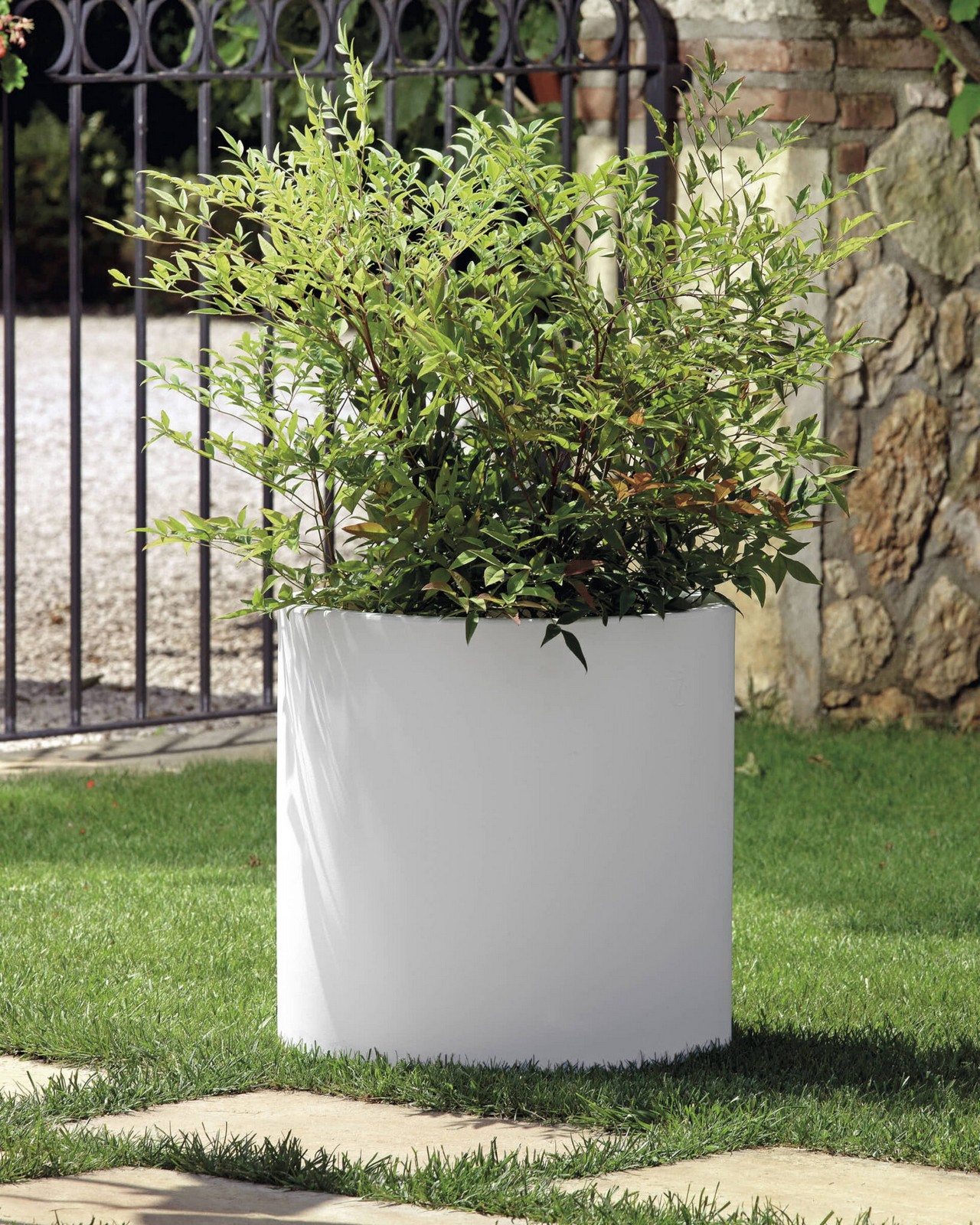 Veca Pots and Planters